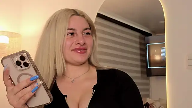 Snapshot of AtheneaRossi chatting on 10-12-25, 02:32 AtheneaRossi online show from 10-12-25, 02:32