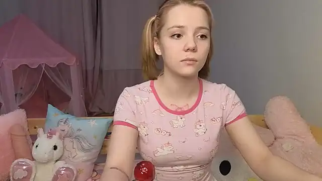 Snapshot of PrincessLittleKiki chatting on 02-10-26, 09:41 PrincessLittleKiki online show from 02-10-26, 09:41