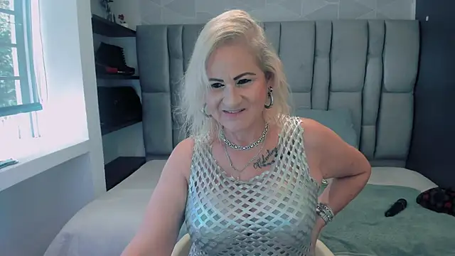 ScarletHoot  online show from 02-07-26, 07:28