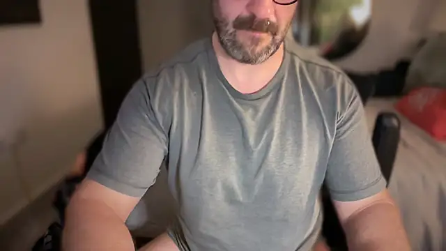 Mr Beef online show from 11-28-25, 07:05