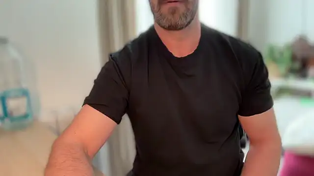 Mr Beef online show from 05-04-26, 10:11