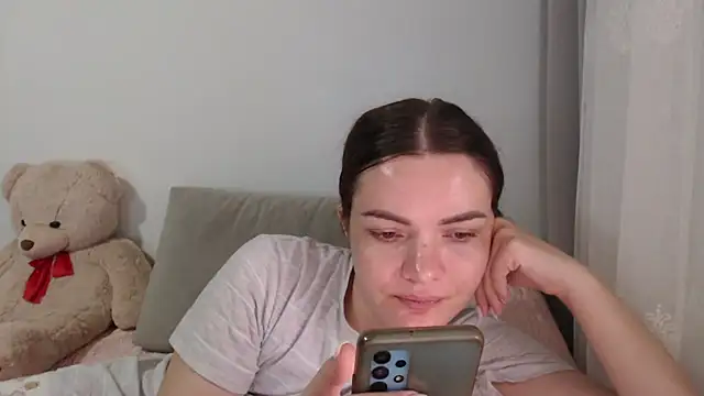  JustmeHere  online show from 12-14-25, 09:58