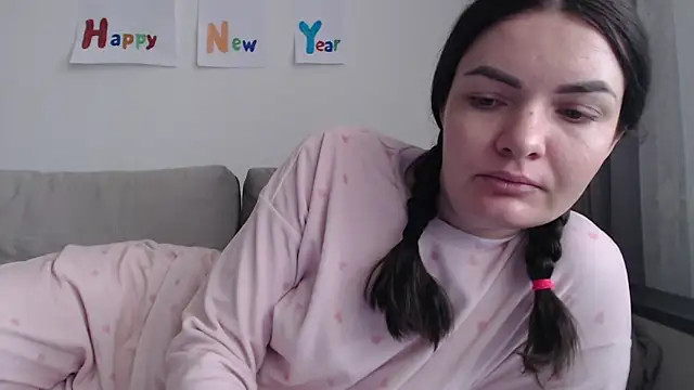 Snapshot of _JustmeHere_ chatting on 02-12-26, 07:03 JustmeHere online show from 02-12-26, 07:03