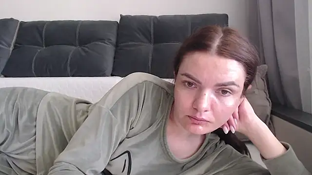 Snapshot of _JustmeHere_ chatting on 05-06-26, 08:19 JustmeHere online show from 05-06-26, 08:19