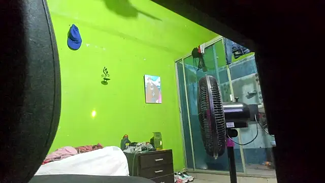 Brenda Smith69 online show from 09-10-25, 06:52