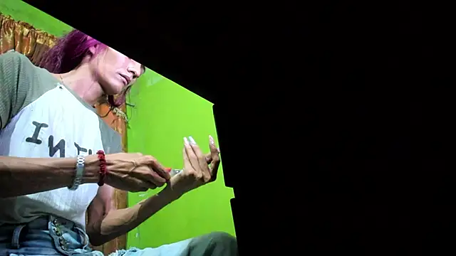 Brenda Smith69 online show from 10-15-25, 07:36