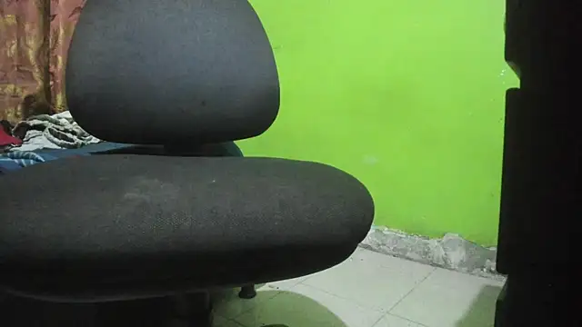 Brenda Smith69 online show from 11-18-25, 09:08