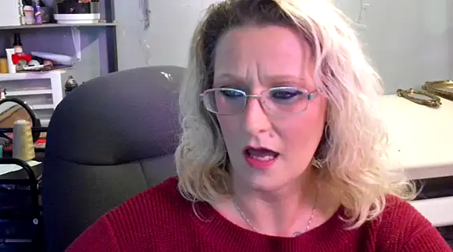 Lisalovely6981 online show from 01-24-25, 05:53