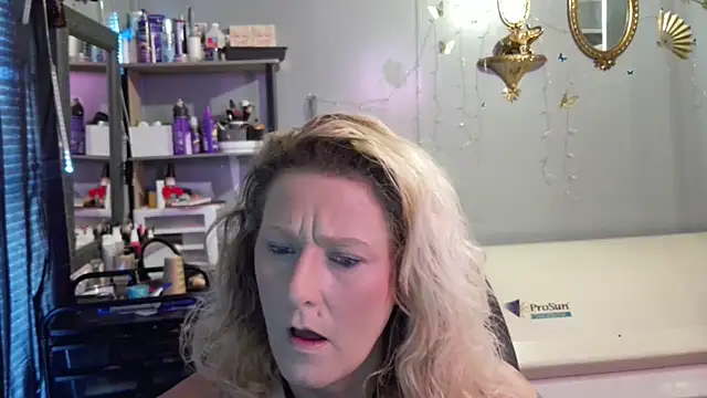 Lisalovely6981 online show from 01-25-25, 06:13