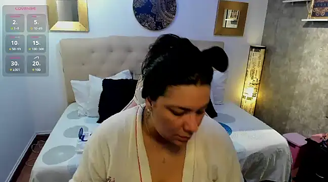 Snapshot of Daring__natasha_ chatting on 01-13-25, 02:18 Daring natasha online show from 01-13-25, 02:18
