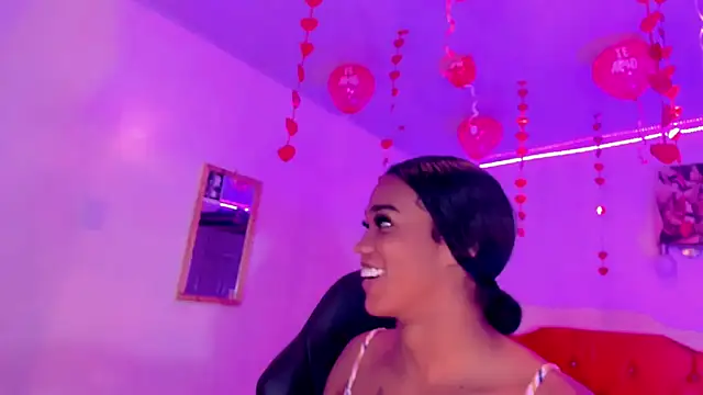Snapshot of naomy__xx chatting on 02-22-25, 09:59 naomy xx online show from 02-22-25, 09:59