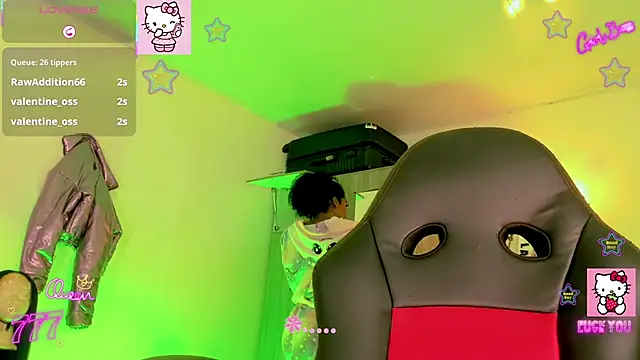 Snapshot of naomy__xx chatting on 03-25-26, 03:23 naomy xx online show from 03-25-26, 03:23