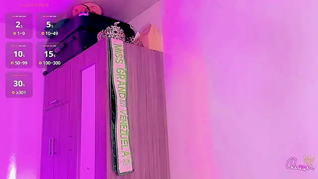 naomy  xx online show from 05-19-26, 03:46