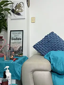 jamilaross online show from 02-12-25, 04:44