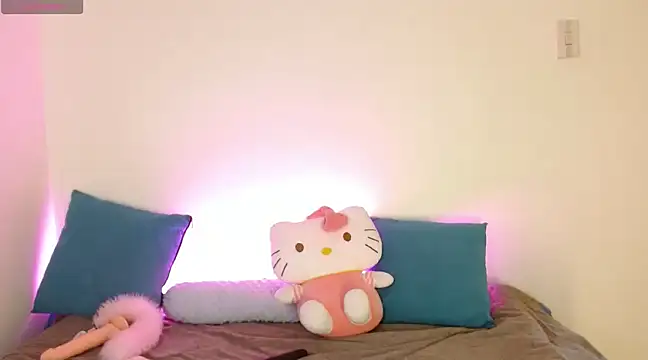 kittycatw online show from 12-04-24, 02:26