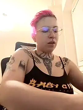 divine eve online show from 02-23-25, 06:01