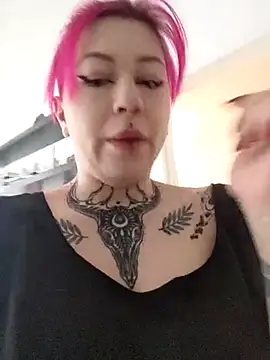 divine eve online show from 03-21-25, 07:35