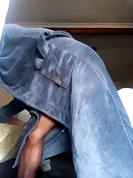 Snapshot of Goodsense chatting on 01-21-25, 05:05 Goodsense online show from 01-21-25, 05:05