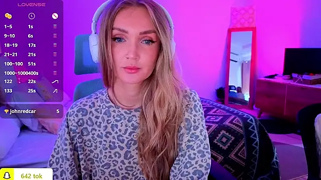 PrincessVS online show from 10-23-25, 03:28