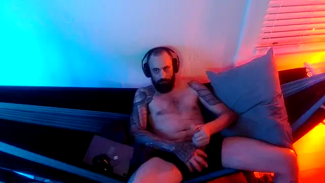 Snapshot of AceSpinning_DJ chatting on 02-27-26, 11:32 AceSpinning DJ online show from 02-27-26, 11:32