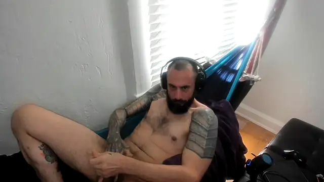 Snapshot of AceSpinning_DJ chatting on 03-26-26, 10:04 AceSpinning DJ online show from 03-26-26, 10:04