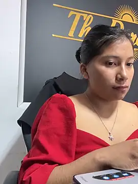 LinnaGardenia online show from 03-07-25, 01:51