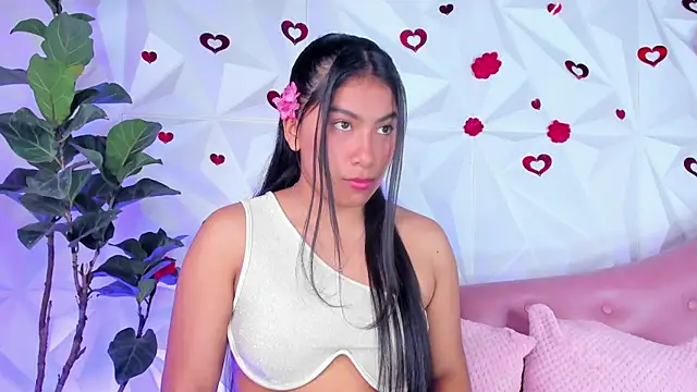 LinnaGardenia online show from 03-08-25, 02:30