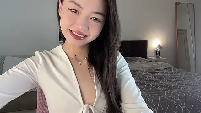 Snapshot of lina_sunflower chatting on 09-15-25, 03:50 lina sunflower online show from 09-15-25, 03:50