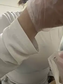 kaycloreee online show from 02-14-25, 04:09