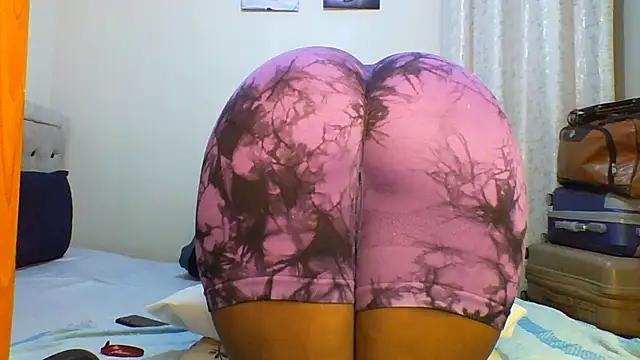 Petitiebooty online show from 06-26-26, 05:34
