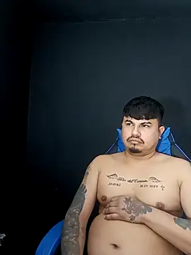 Snapshot of DickMasterfindom chatting on 02-28-26, 01:39 DickMasterfindom online show from 02-28-26, 01:39