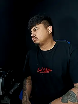 Snapshot of DickMasterfindom chatting on 03-09-26, 05:44 DickMasterfindom online show from 03-09-26, 05:44