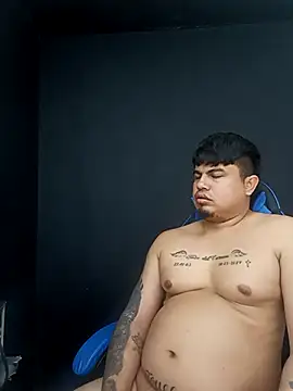 Snapshot of DickMasterfindom chatting on 03-11-26, 09:10 DickMasterfindom online show from 03-11-26, 09:10