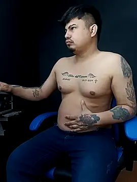 Snapshot of DickMasterfindom chatting on 03-22-26, 02:59 DickMasterfindom online show from 03-22-26, 02:59