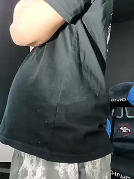 Snapshot of DickMasterfindom chatting on 03-24-26, 05:56 DickMasterfindom online show from 03-24-26, 05:56