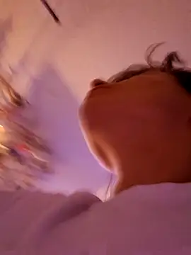 Snapshot of Cloud_Master9 chatting on 11-24-25, 05:29 Cloud Master9 online show from 11-24-25, 05:29