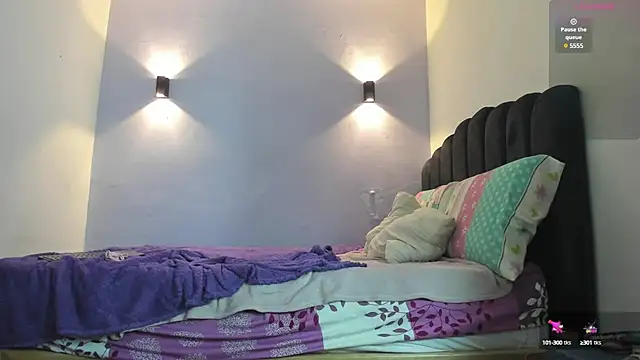 Sofia Clauss  online show from 01-16-25, 05:11