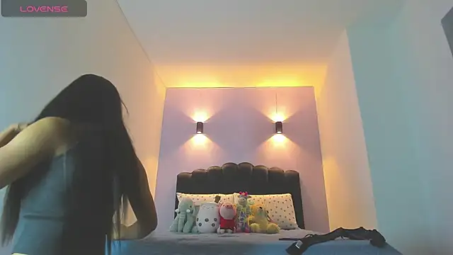 Sofia Clauss  online show from 11-12-25, 02:12