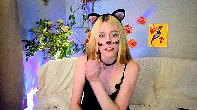 Snapshot of CanadianBeaver6969 chatting on 11-01-25, 11:01 CanadianBeaver6969 online show from 11-01-25, 11:01