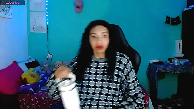 Snapshot of sensitive_brunette chatting on 03-08-26, 01:03 sensitive brunette online show from 03-08-26, 01:03