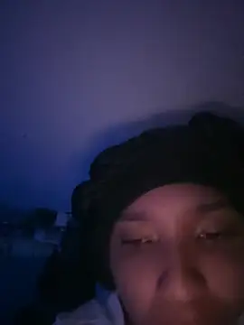 Snapshot of sensitive_brunette chatting on 03-28-26, 02:33 sensitive brunette online show from 03-28-26, 02:33