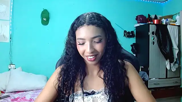sensitive brunette online show from 04-24-26, 11:40