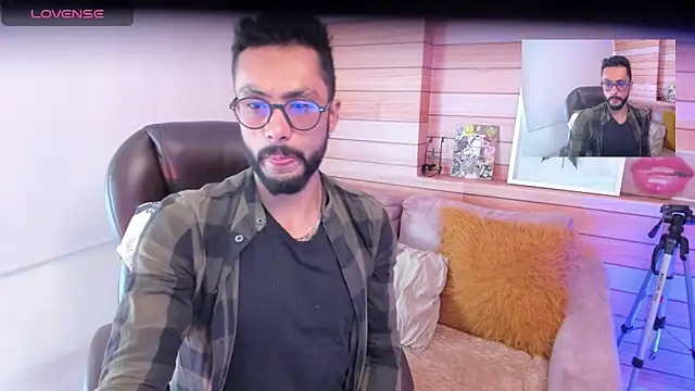 Tom cooper  online show from 02-07-25, 01:11