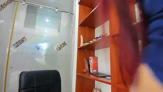 Snapshot of FOXYRIVER_ chatting on 02-26-25, 02:46 FOXYRIVER online show from 02-26-25, 02:46