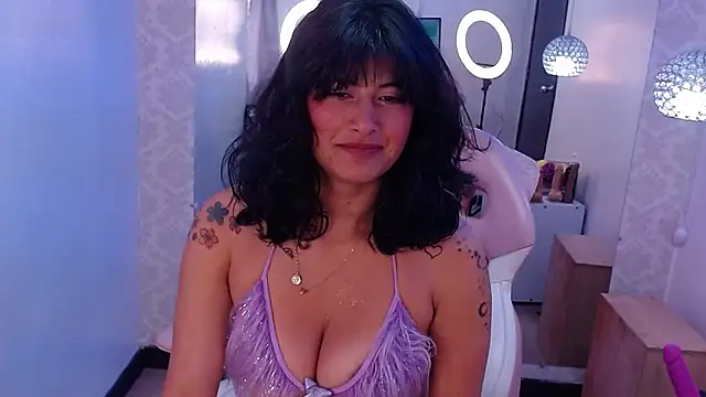 candy lux  online show from 02-13-25, 02:31