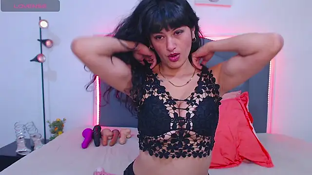 Snapshot of candy_lux_ chatting on 04-09-26, 01:16 candy lux online show from 04-09-26, 01:16