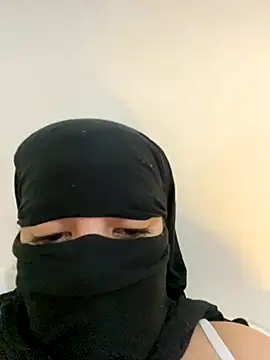 Barbyxhot online show from 10-21-25, 01:50