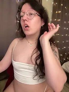 emigooflordXD online show from 02-07-25, 07:07