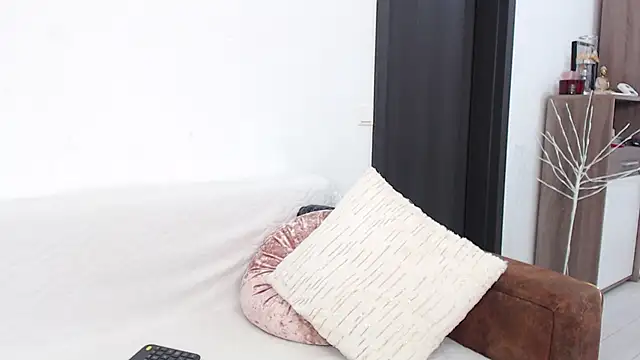 RebecaMur online show from 01-05-26, 05:27