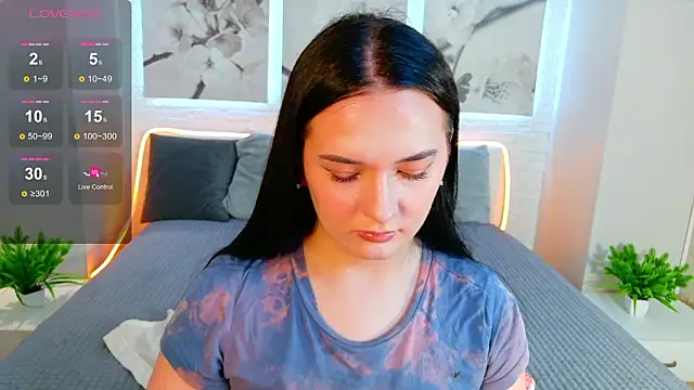 Snapshot of Grand_Vita chatting on 03-27-26, 10:37 Grand Vita online show from 03-27-26, 10:37